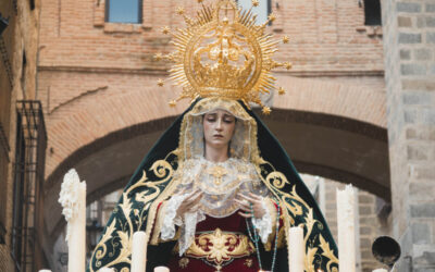 Vía Crucis de la ciudad presidido por la Virgen de la Esperanza